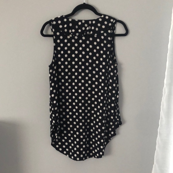 ⭕️ PRICE FIRM Anthropologie Maeve Black and White Polka Dot Blouse Size 4 - Picture 4 of 5